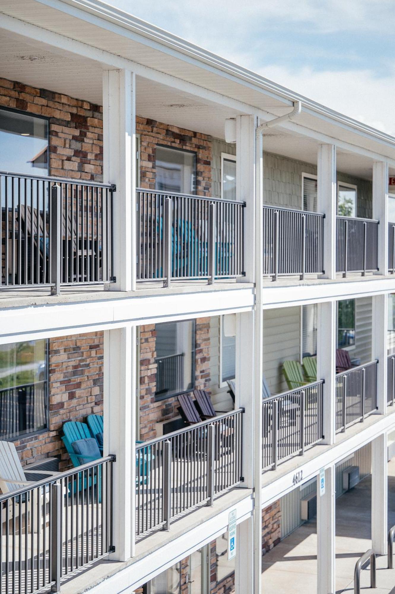 Kasa Gold Coast Inn Traverse City Exterior foto
